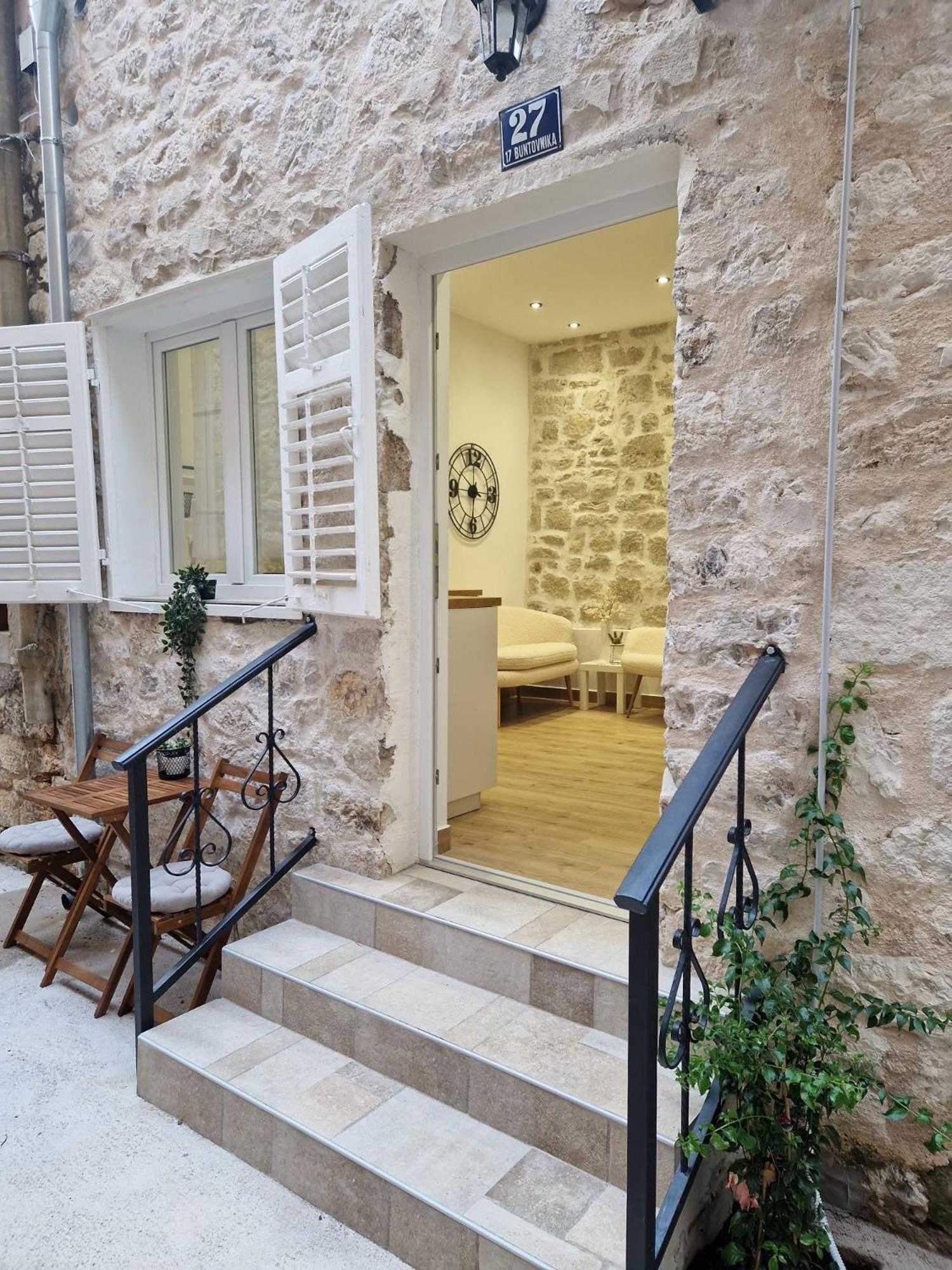 Small House Saint Michael Sibenik Exterior photo